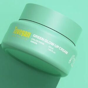Tovegan Green Glow-Up Cream brightens, soothes, hydrates great for sensitive